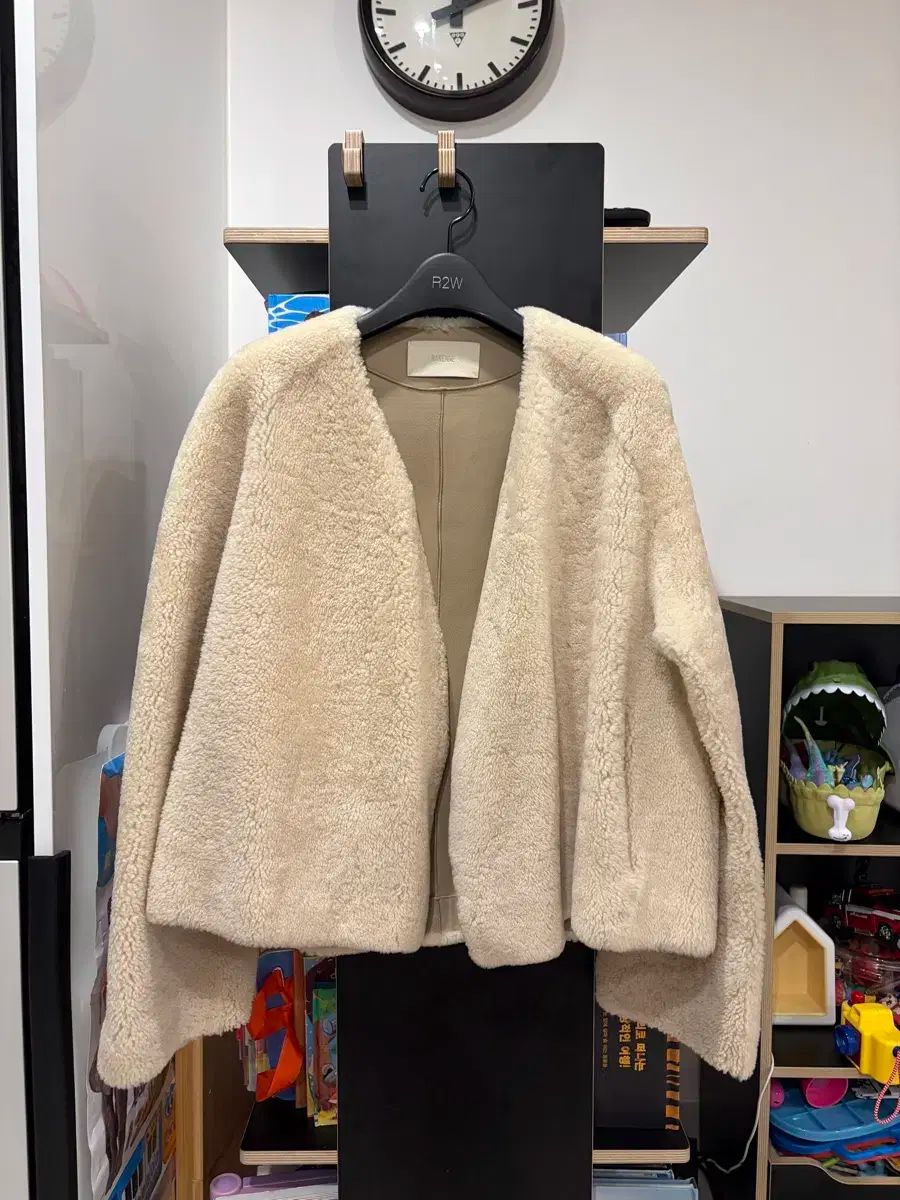 R2W リズシアーリング ムートン