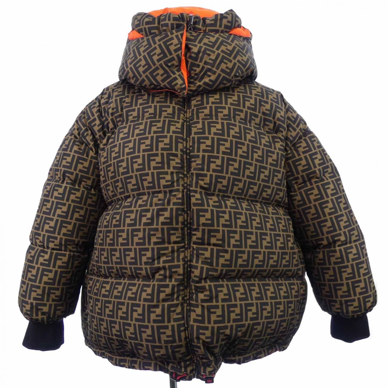 フェンディ FENDI FAA 427 A 6 JB ダウンジャケット