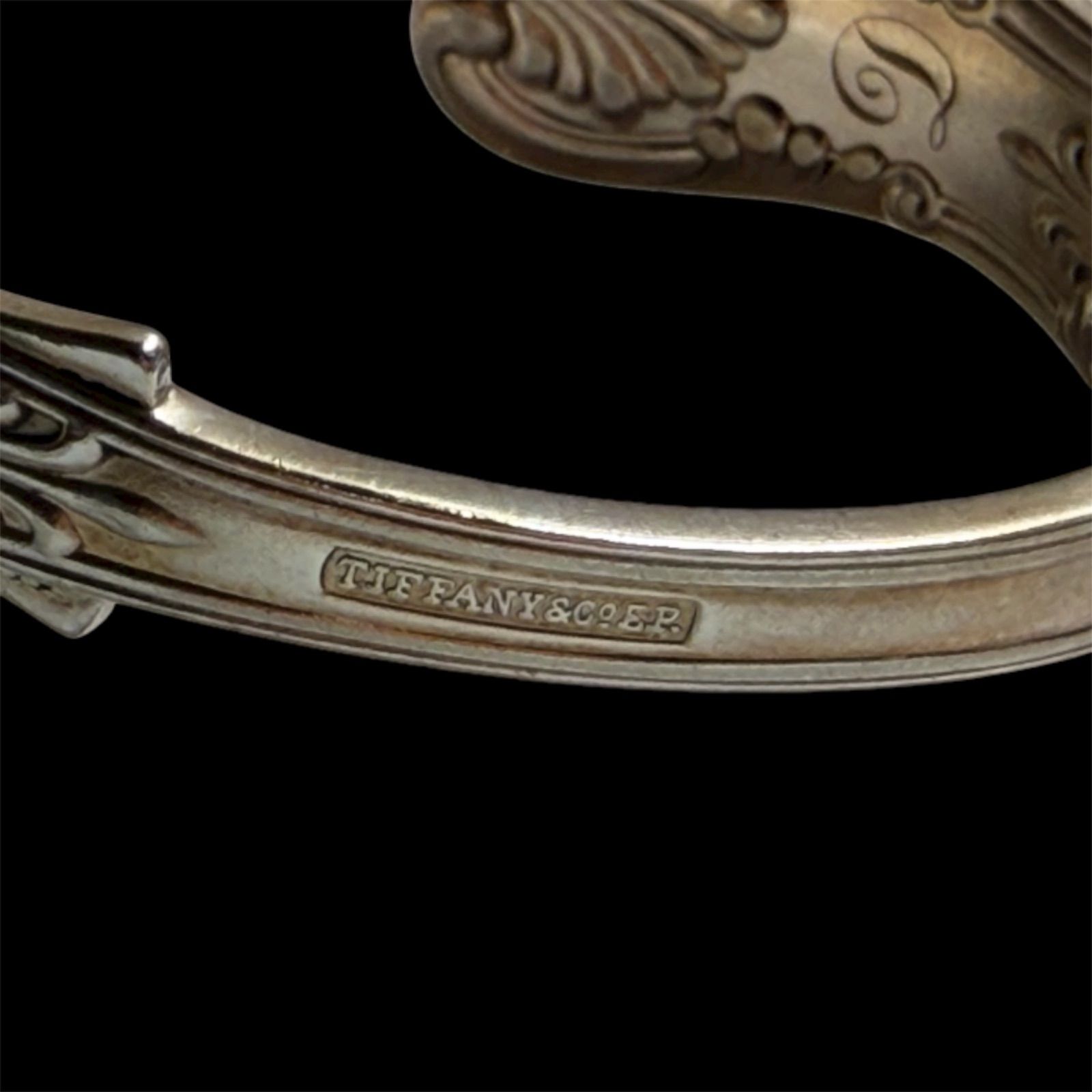 TIFFANY&Co. ティファニー バングル ブレスレット 腕輪 - メルカリ
