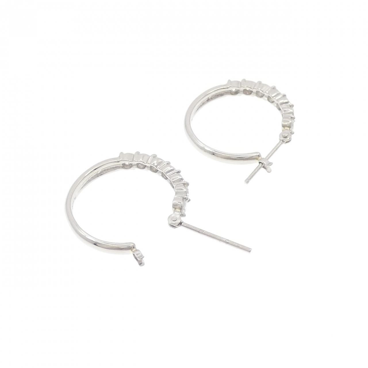 ダイヤモンド ピアス