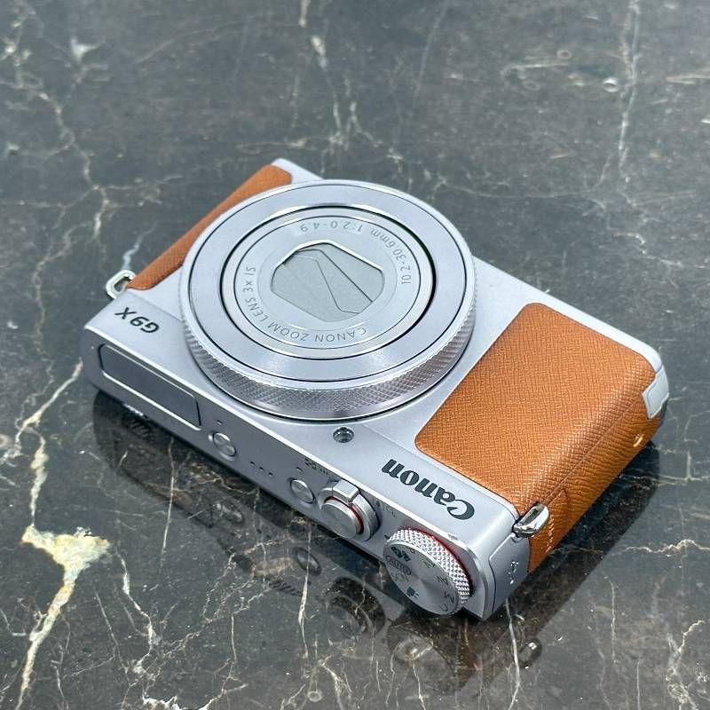 コンデジ 2010万画素