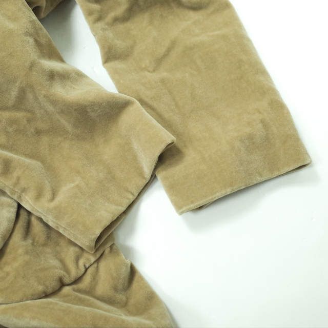 ベルベットガウンコート