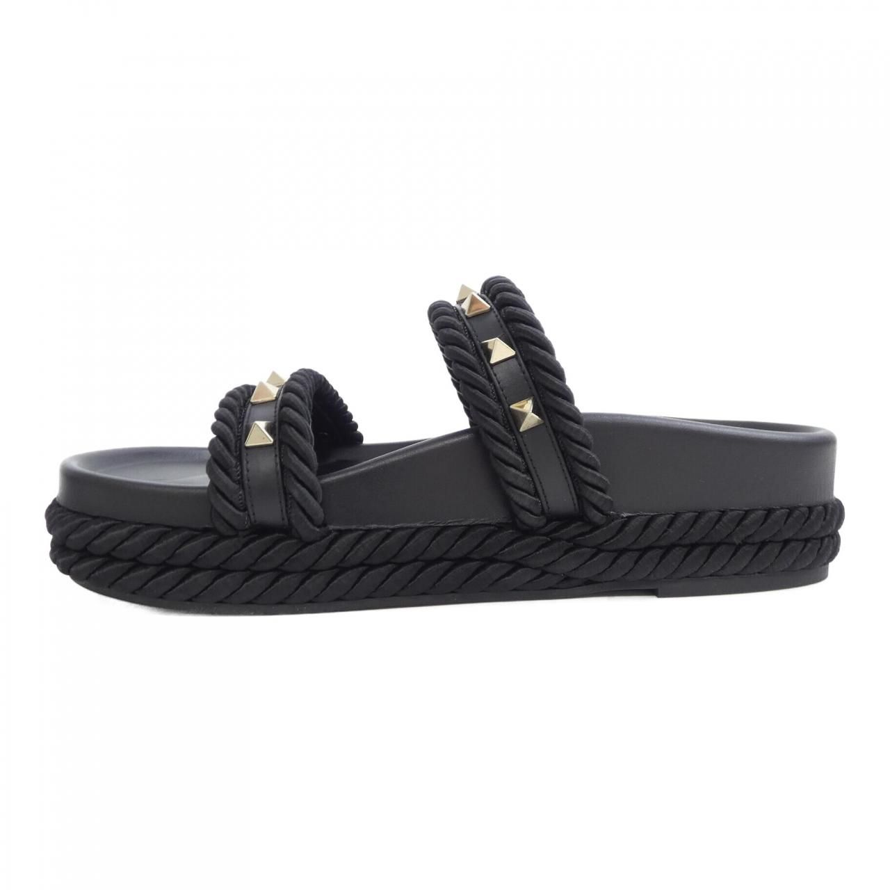 ヴァレンティノ サンダル