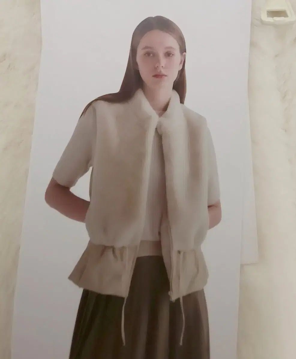 ファーベストシャーリングダックダウンベストアイボリーダウン