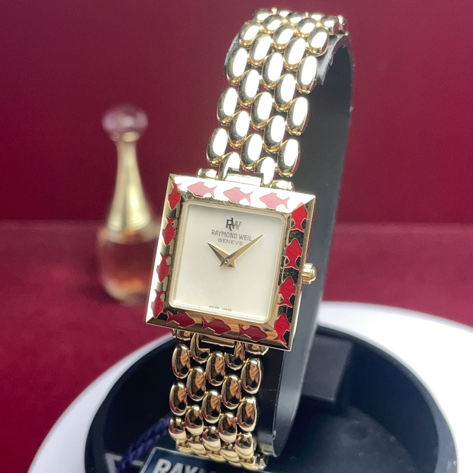 スクエア ゴールド