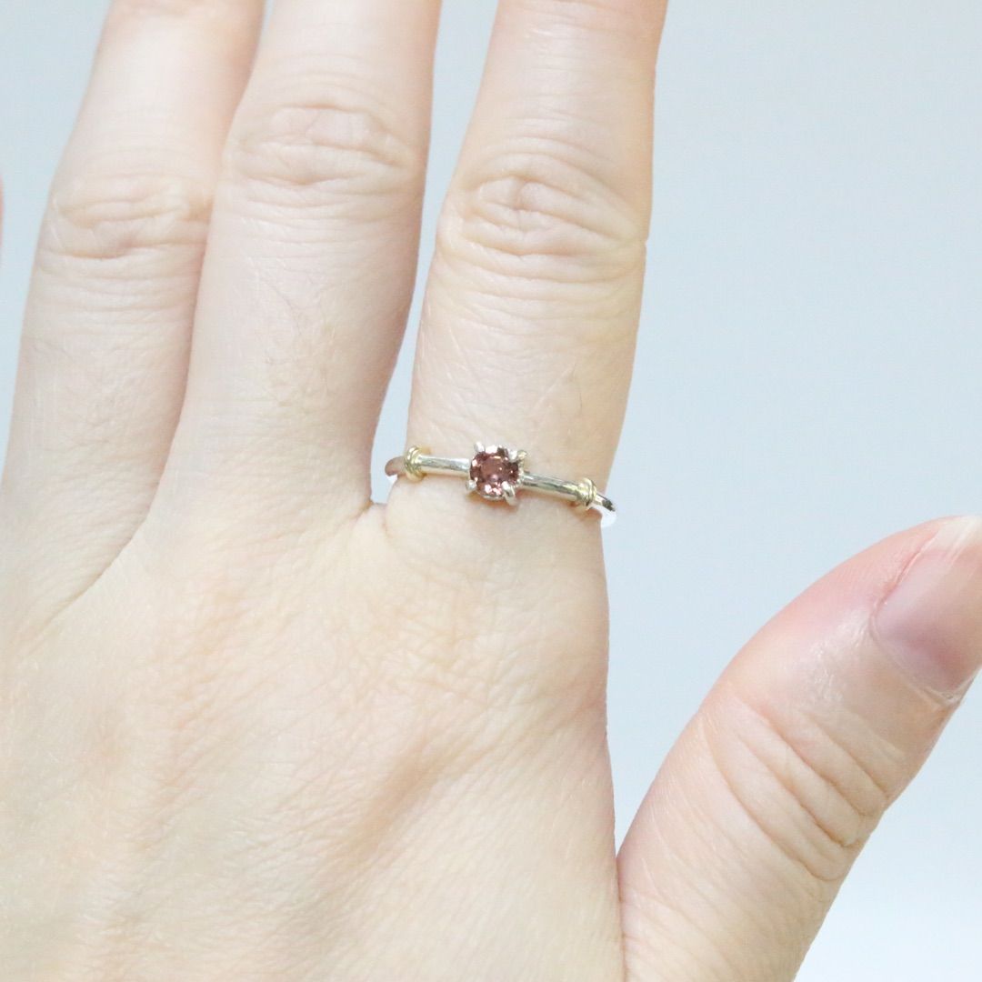 哀愁漂うキラキラ！レッドブラウン色のジルコンK10小ワッカシルバーリング11号 哀愁漂うキラキラ！レッドブラウン色のジルコンK10小ワッカシルバー