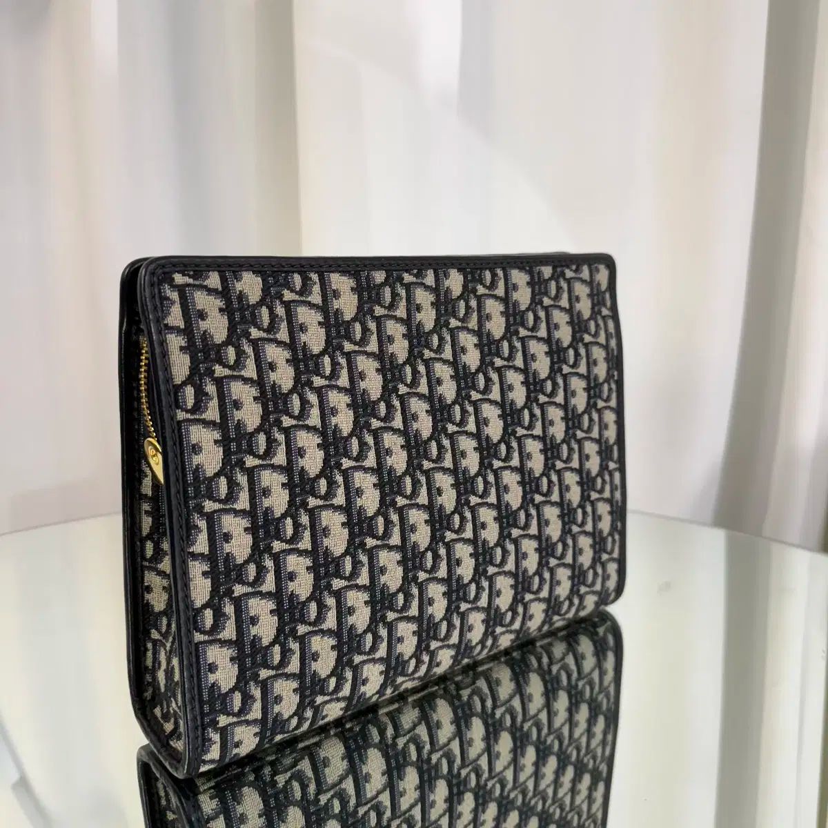 オブリーク モンテーニュ