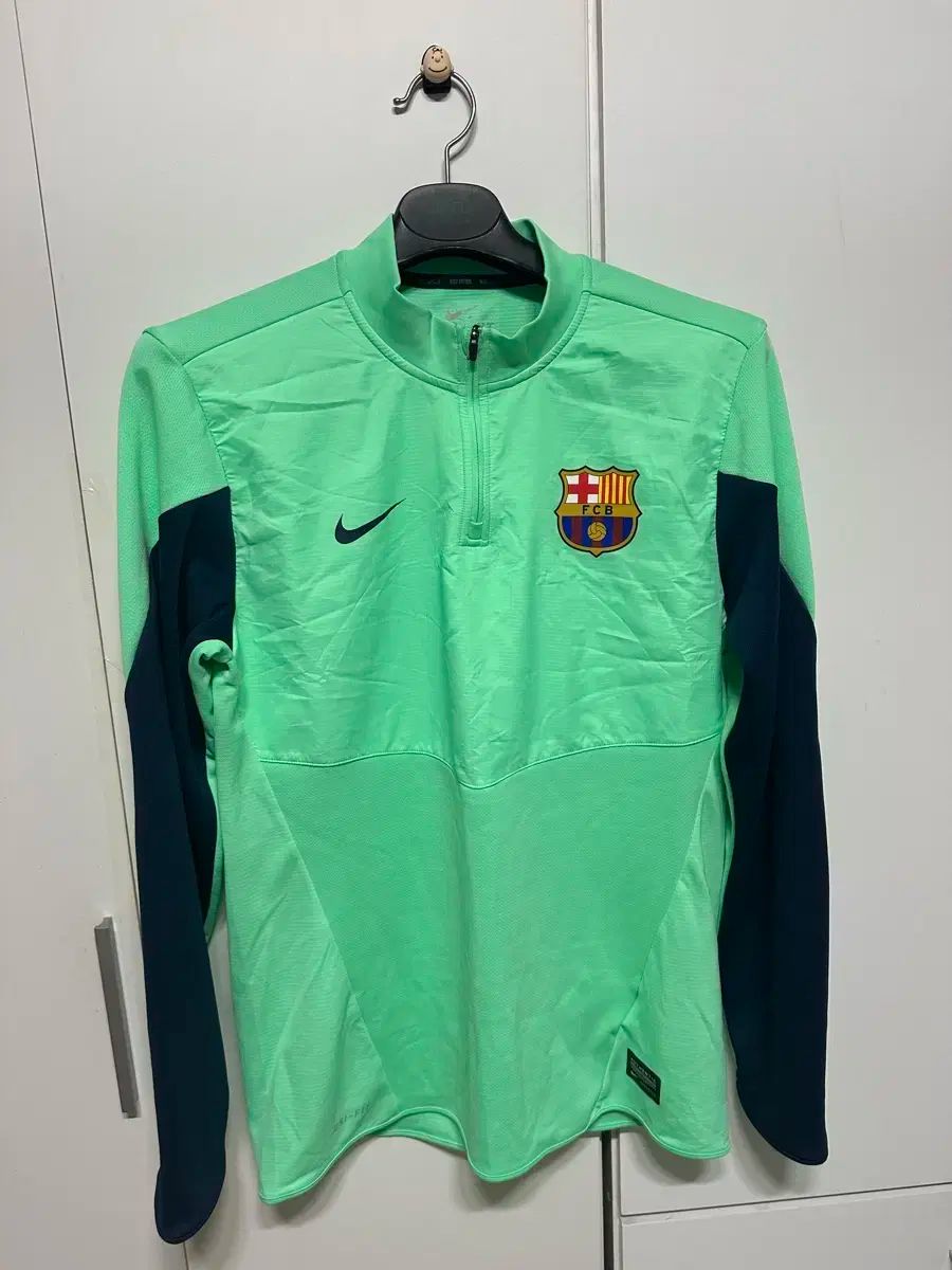 ナイキ FCバルセロナ トレーナー ハーフジップアップ