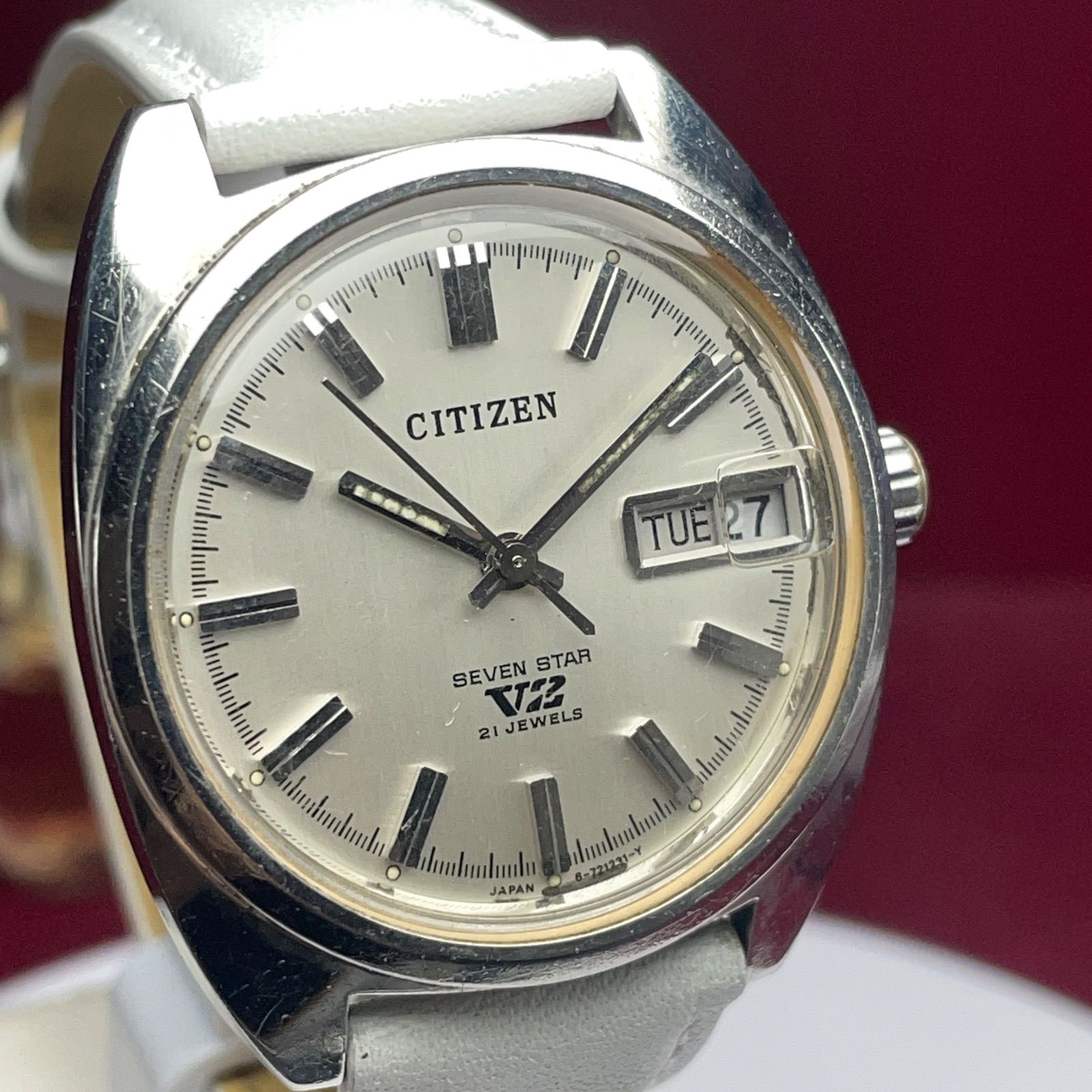 交換済 純正リューズ