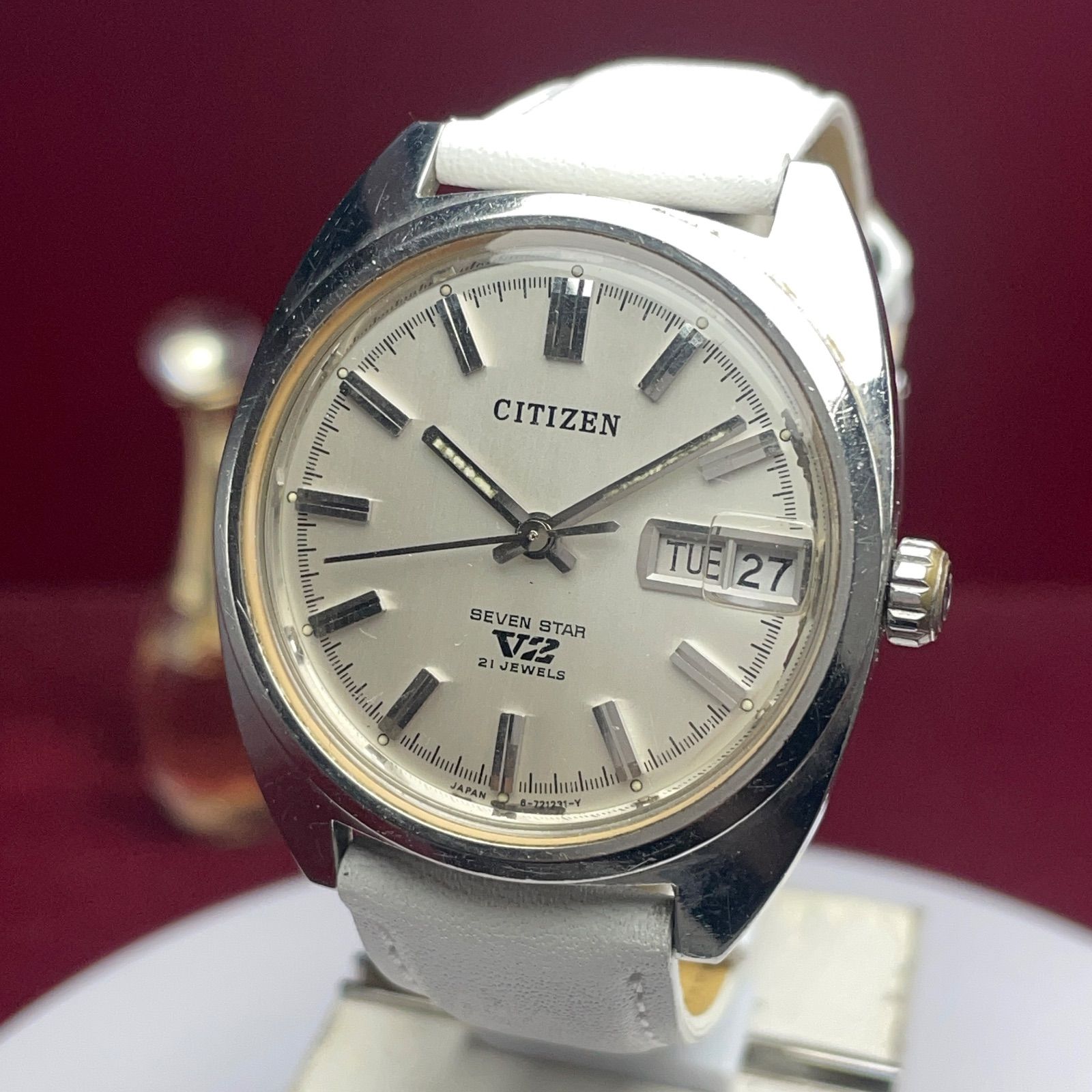 交換済 純正リューズ