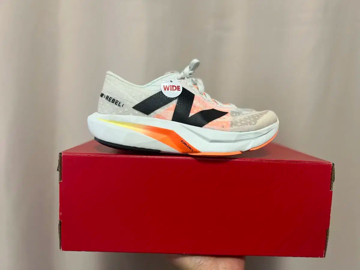 ニューバランス