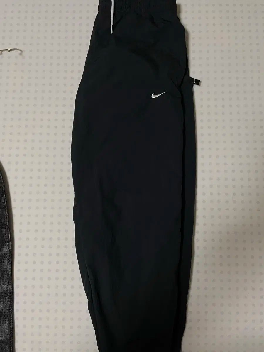 ナイキ NRG ソロ スウッシュ ウーブン トラック パンツ アジアL