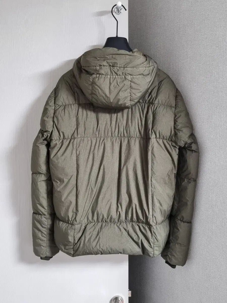 ストーンアイランド クリンクルレップス ダウン