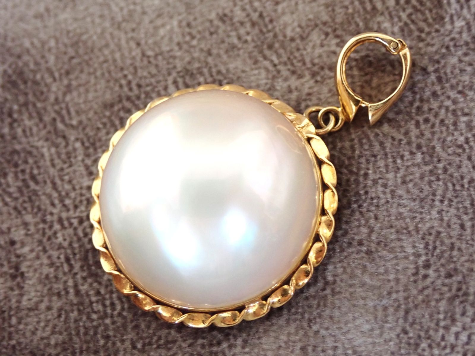 マベ真珠 直径約22mm イエローゴールド K18YG 18金 マベパール ペンダントトップ