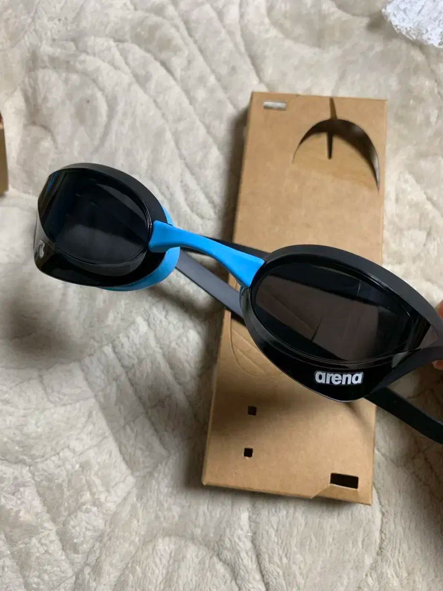 Arena アリーナ COBRA コブラ ウルトラ スワイプ スイムゴーグル
