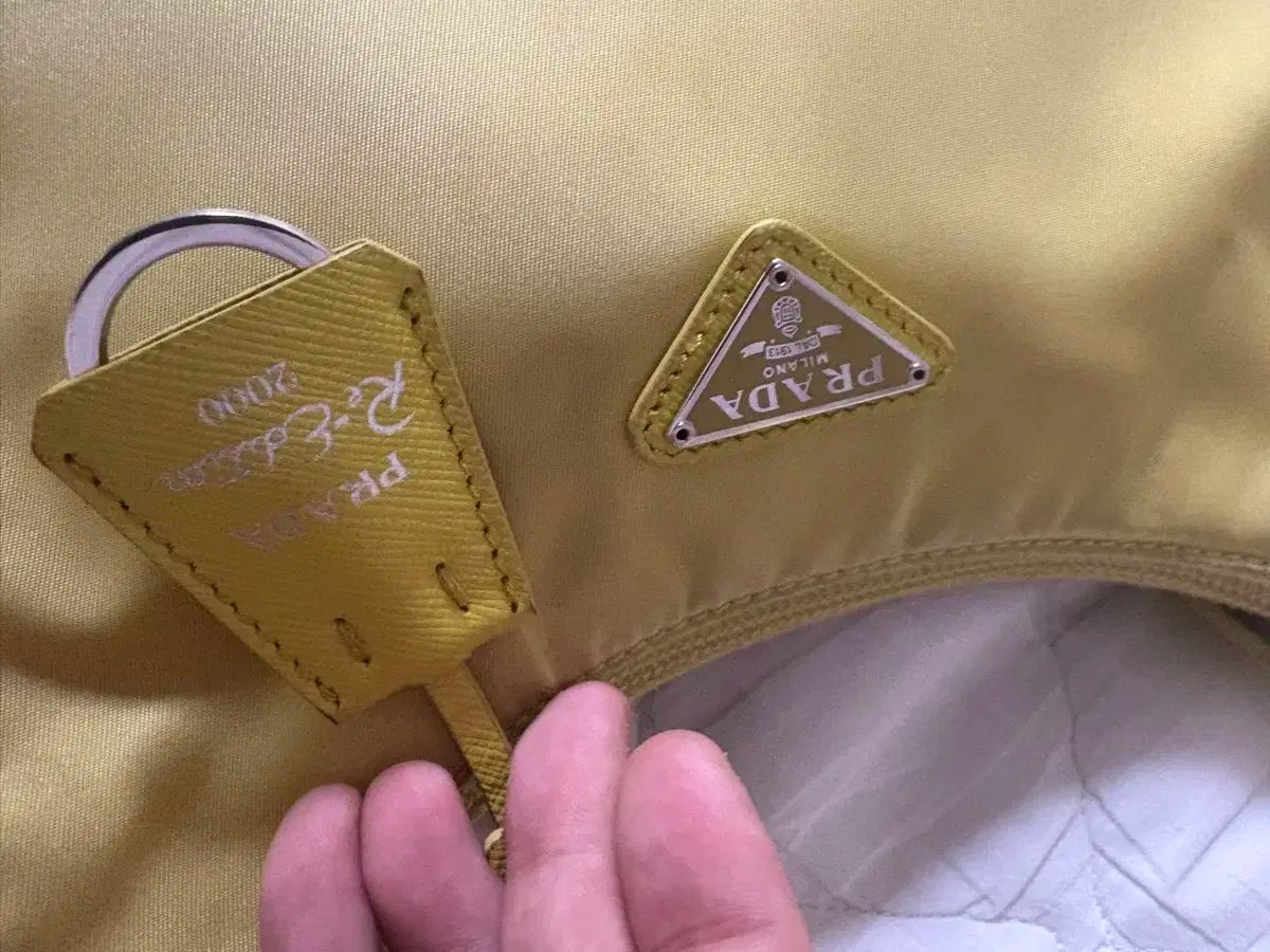 ナイロン ホーボーバッグ