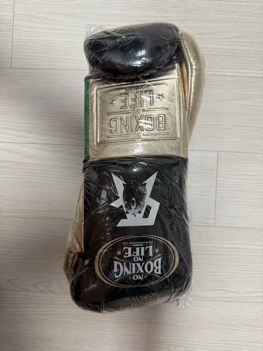 ノーボクシングノーライフ ボクシンググローブ