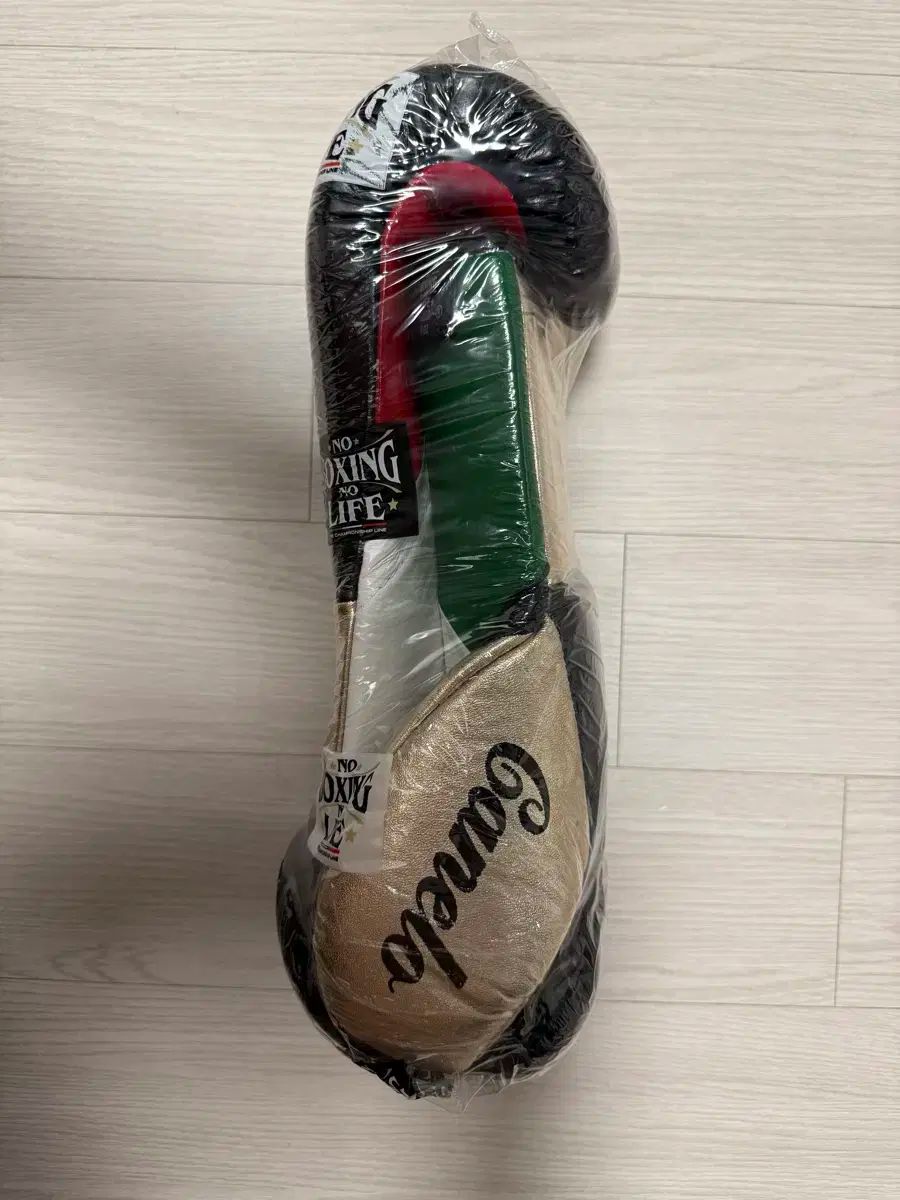 あっさりとした NO BOXING NO LIFE ノーボクシングノーライフ ボクシンググローブ 10oz