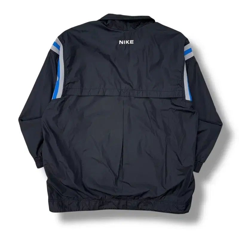 ナイキ スクール ウィンドブレーカー r1924