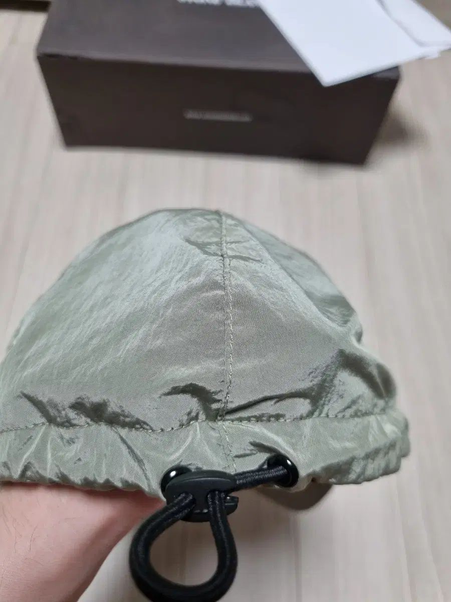 STONE ISLAND ナイロンメタル ベースボールキャップ 帽子 トップ