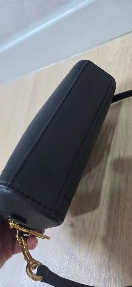 ハーフムーン クロスバック