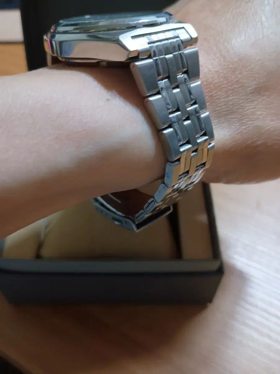 オートマチック メタル