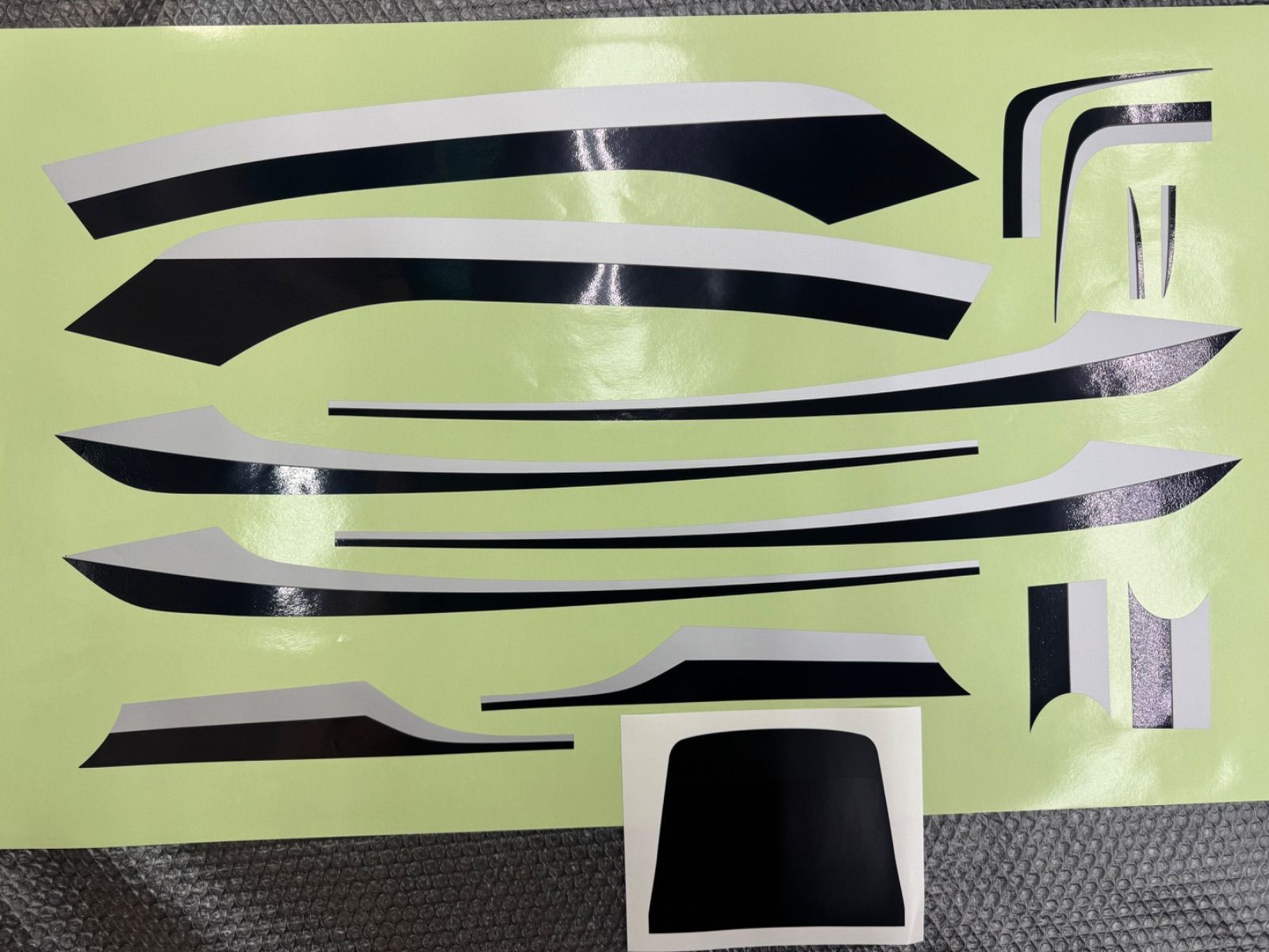 Z 400 GP 550 ペイント用ステッカー 赤外装用 フルセット ファイヤークラッカーレッド