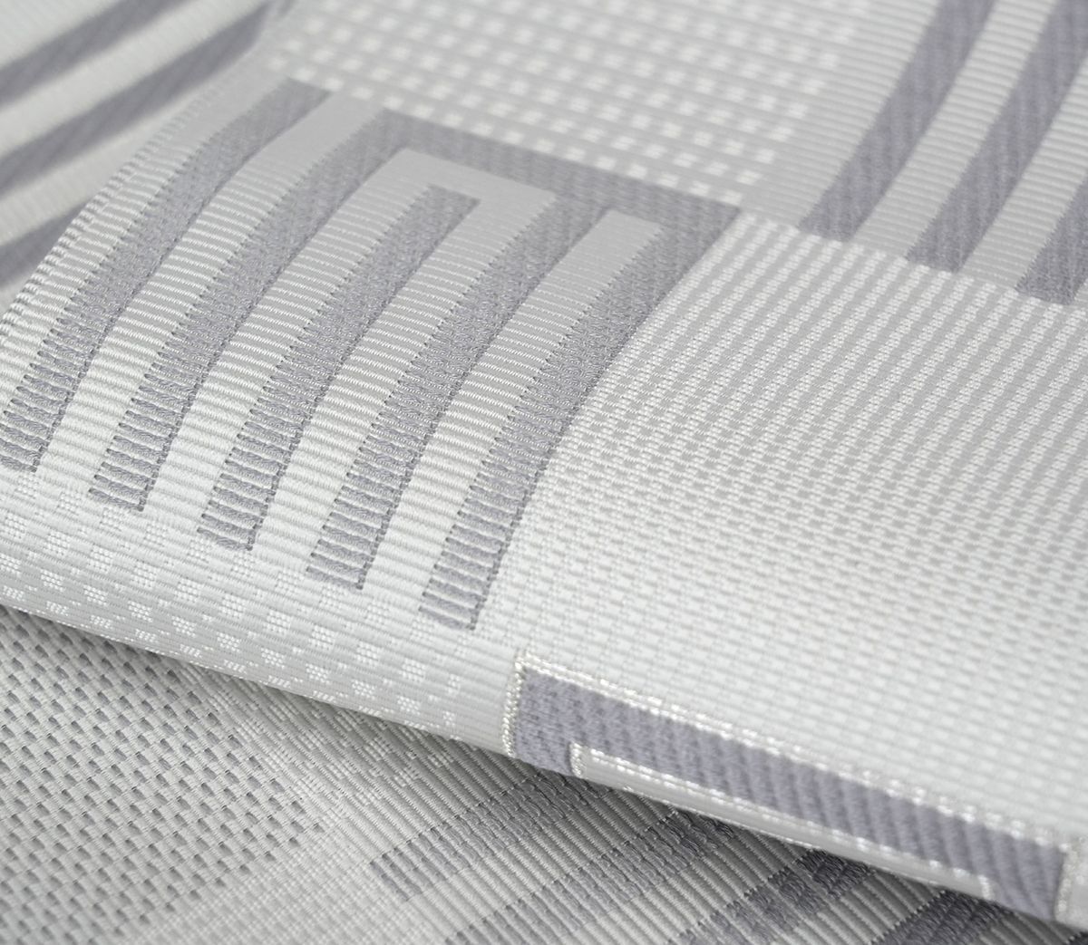 特価品！新品未仕立 博多帯 協和織 八寸名古屋帯 ペルシャ華紋 白々 仕立代込 限定品！新品未仕立 博多帯 協和織 八寸名古屋帯 源氏香＆市松模様