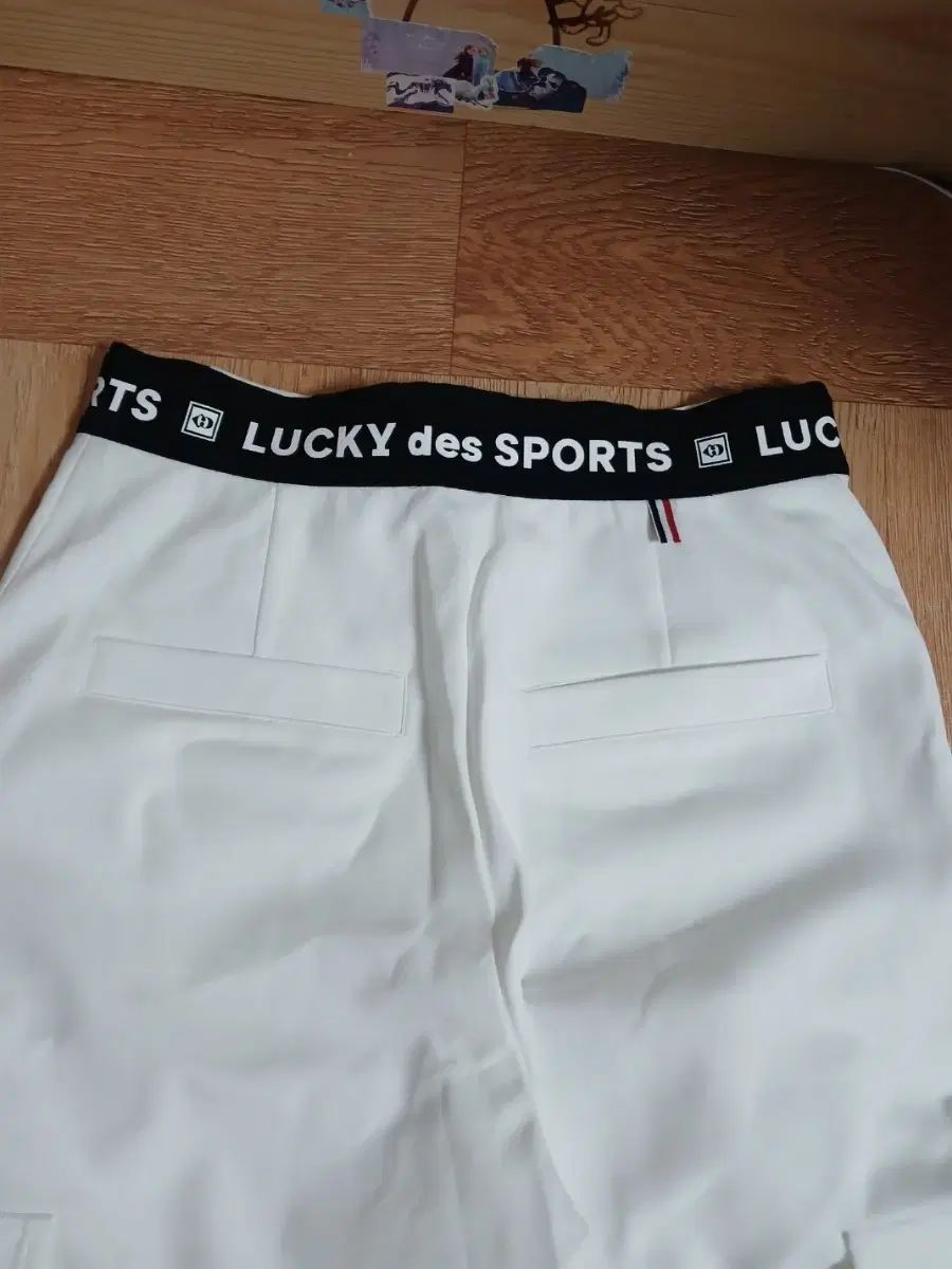 ラッキーシュエトゥ カーゴ ジョガー パンツ