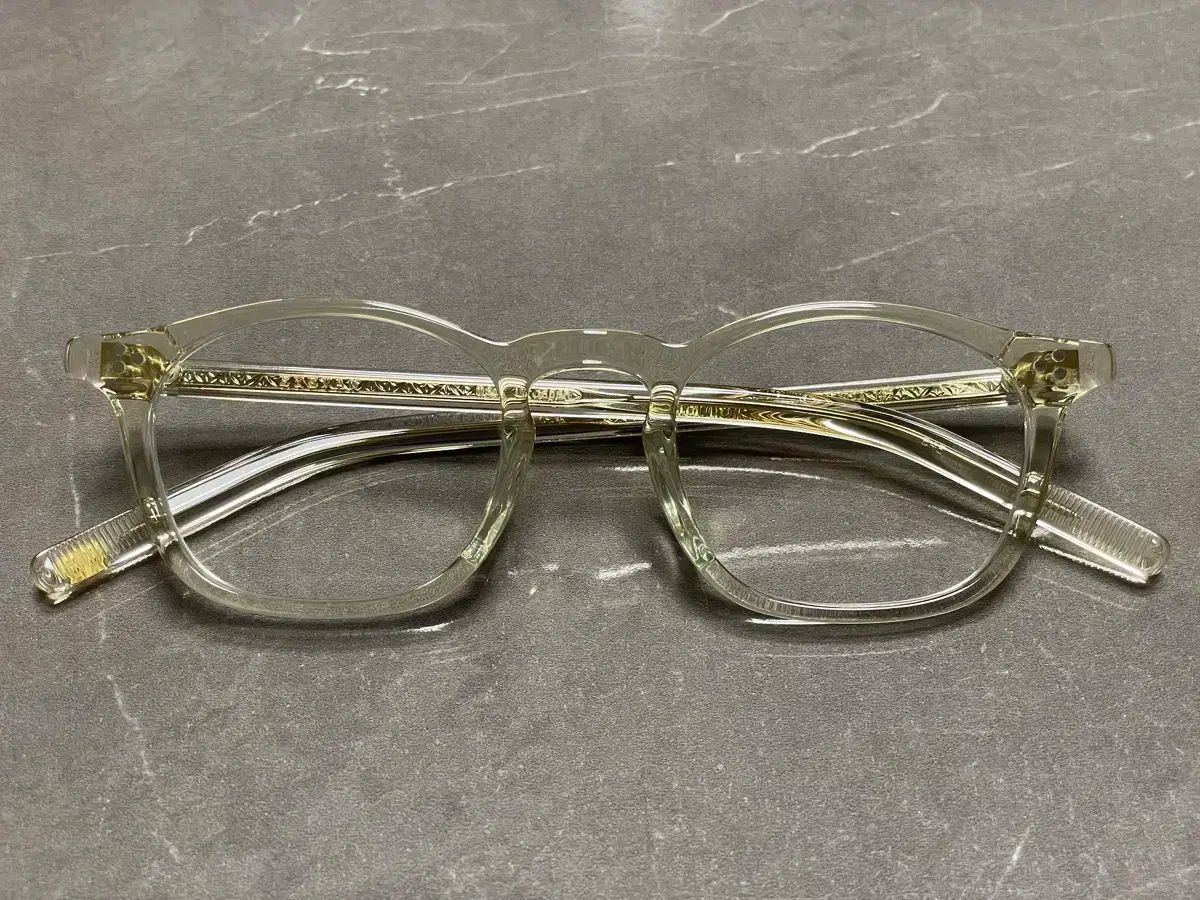 アイ반新サドラーナロー47-22 ECR