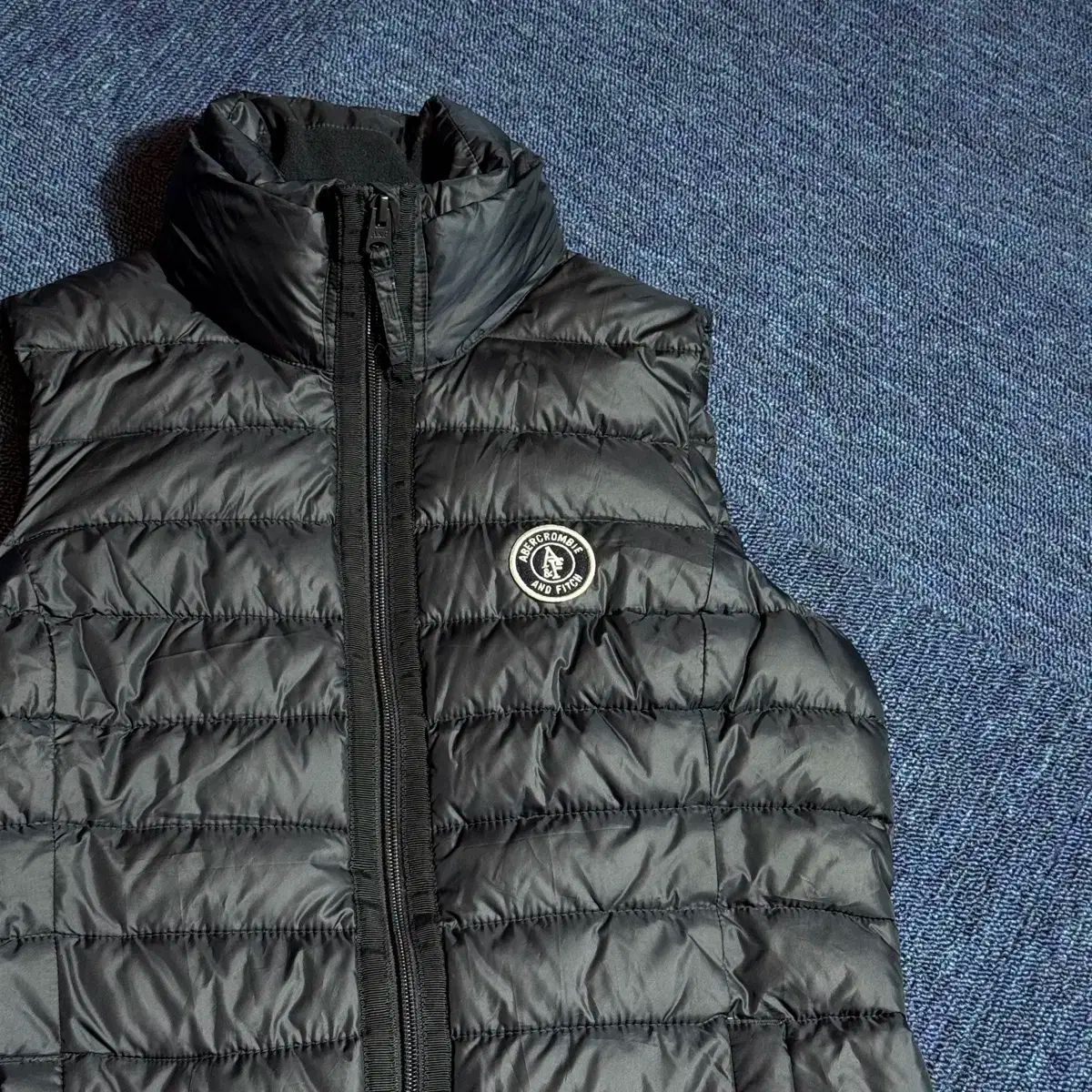 アバクロンビー ダウン ベスト ブラック