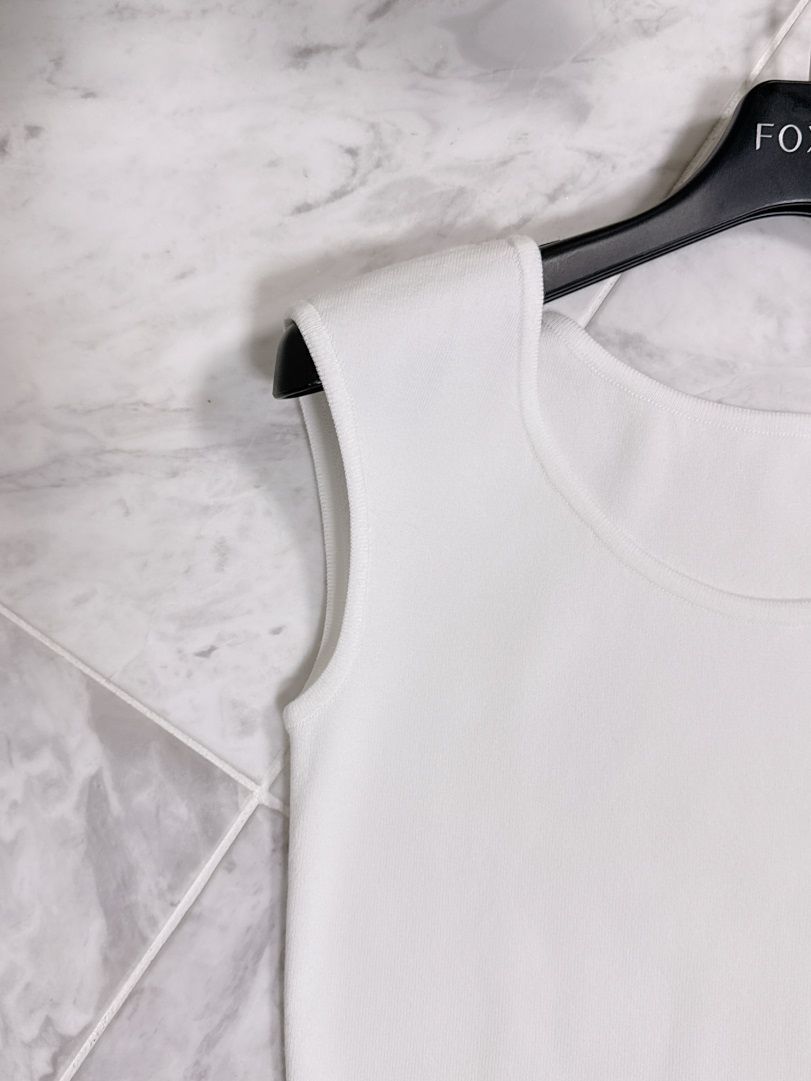 FOXEY フォクシーブティック 35308 ニットトップス ロゴプレート付き 38