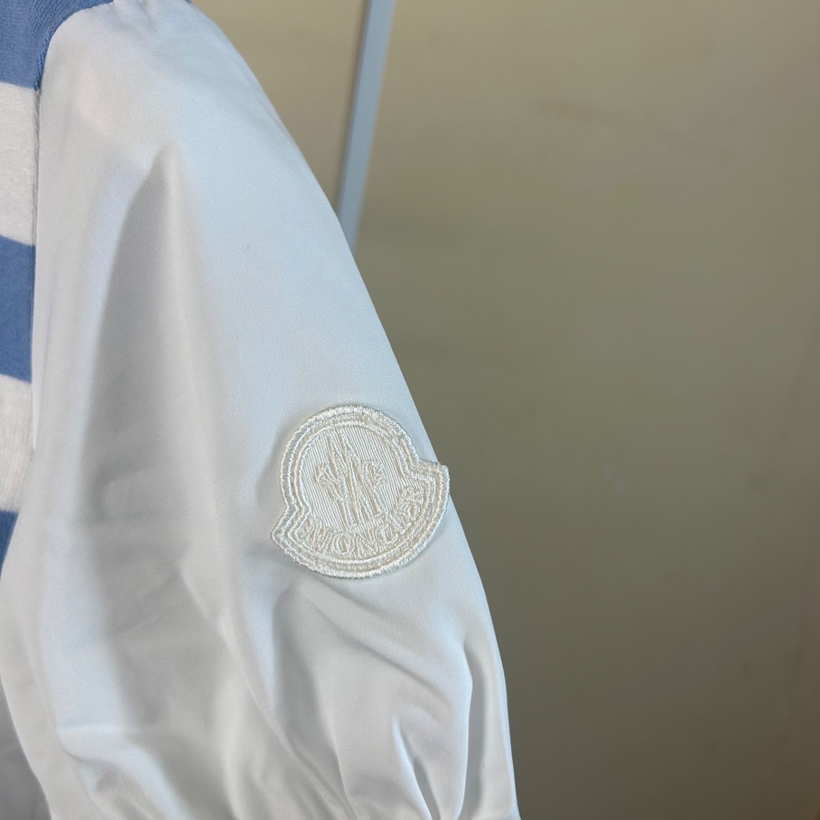 モンクレール半袖フリル