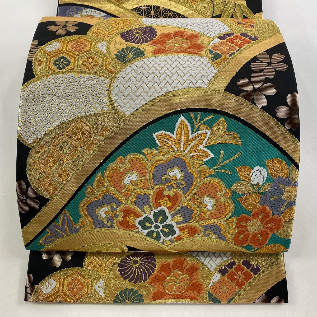袋帯 秀品 華文 蝶 唐織 金糸 黒 六通 正絹