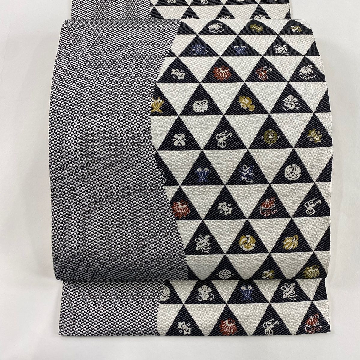 名古屋帯 秀品 八寸名古屋帯 松葉仕立て 鱗 宝尽くし クリーム 正絹