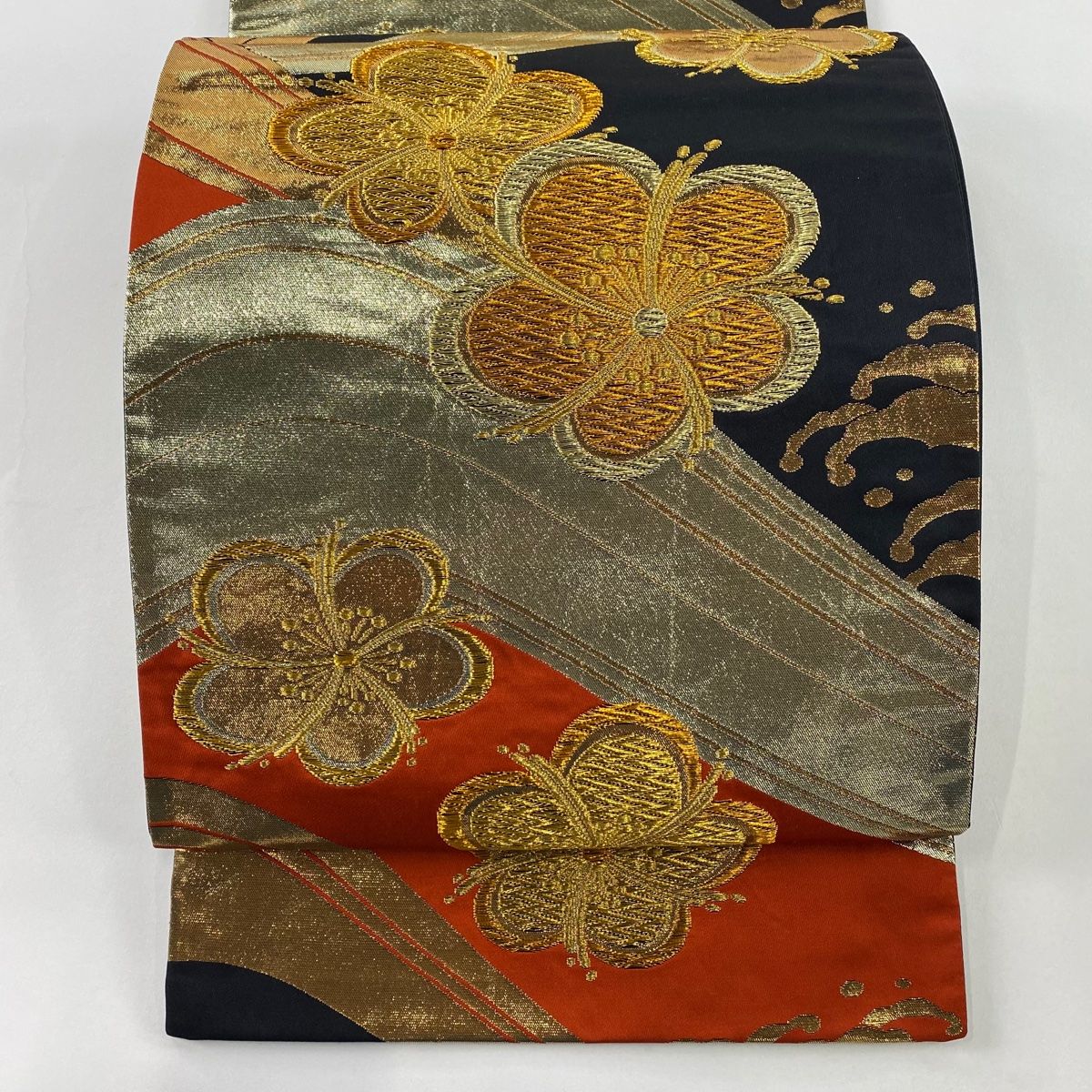 袋帯 秀品 梅 波頭 金糸 箔 朱色 六通 正絹