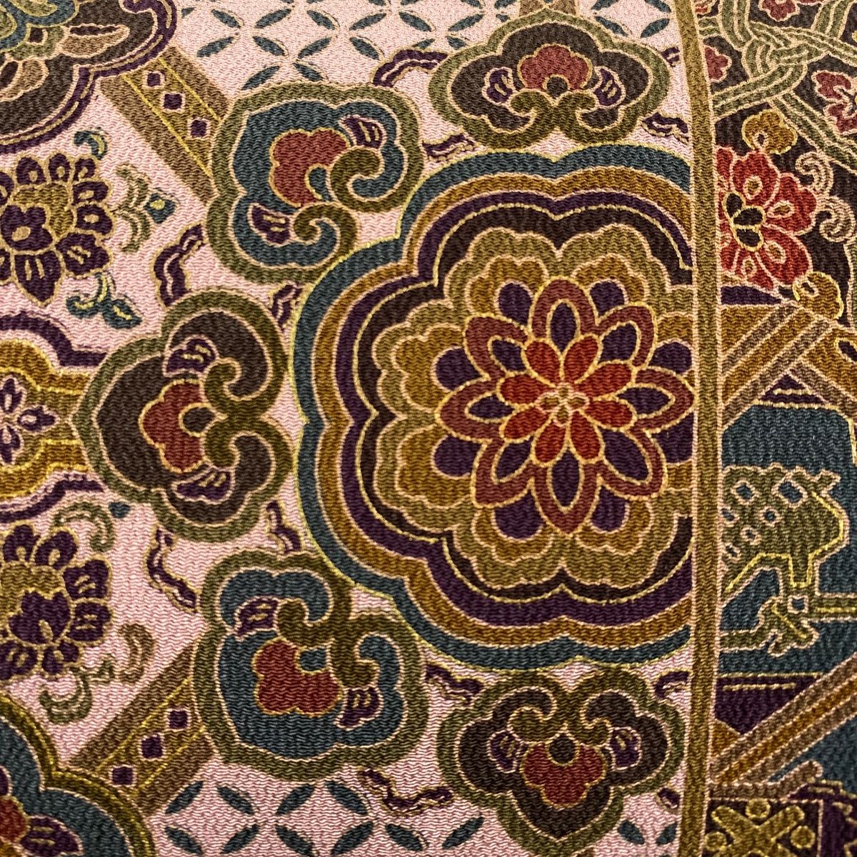 開き名古屋帯 秀品 向かい鳥 花唐草 縮緬 金彩 赤紫 正絹