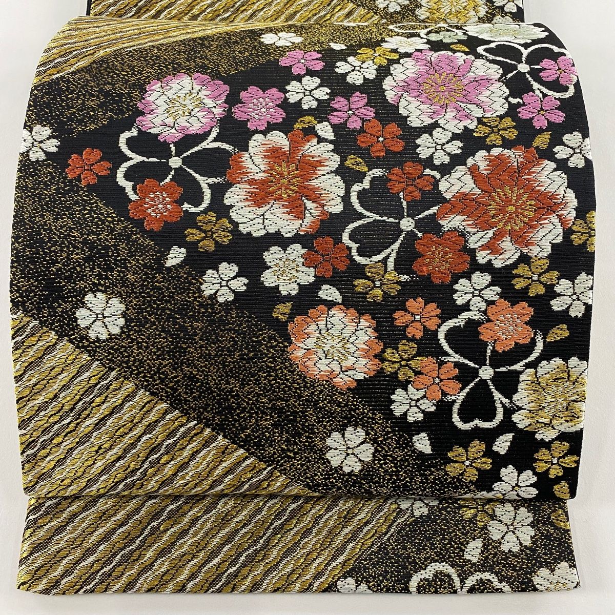 袋帯 秀品 花 斜縞 金糸 唐織 黒 六通 正絹