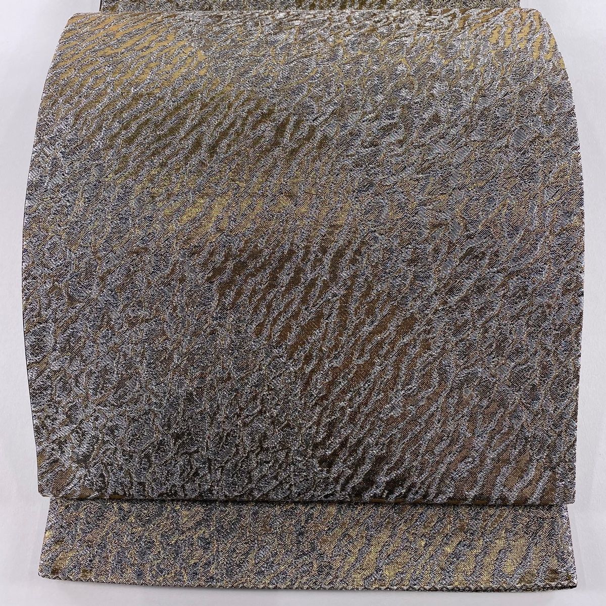 袋帯 秀品 森英恵 落款 幾何学 箔 銀糸 金色 全通 正絹