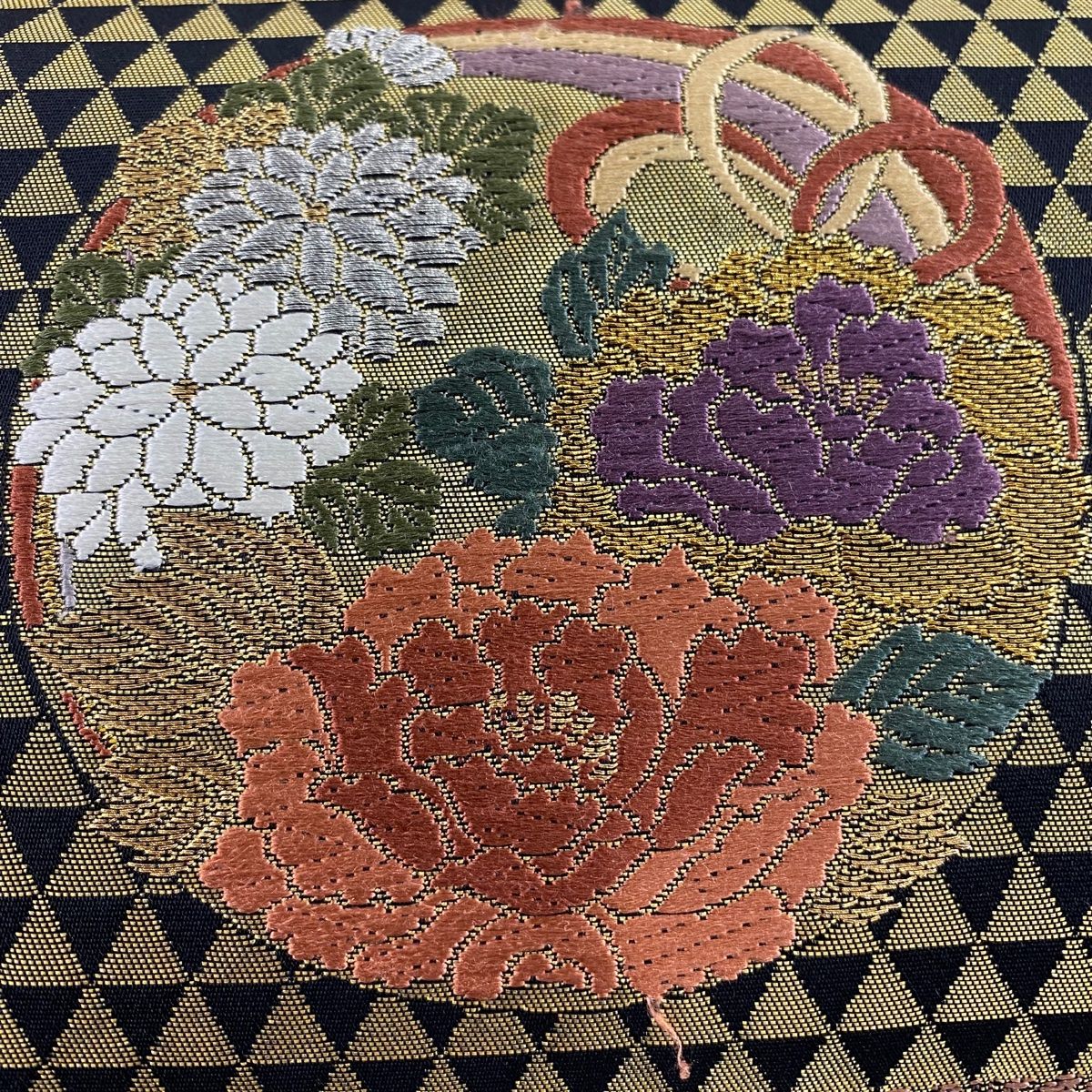 袋帯 秀品 草花 鱗 金銀糸 箔 黒 六通 正絹