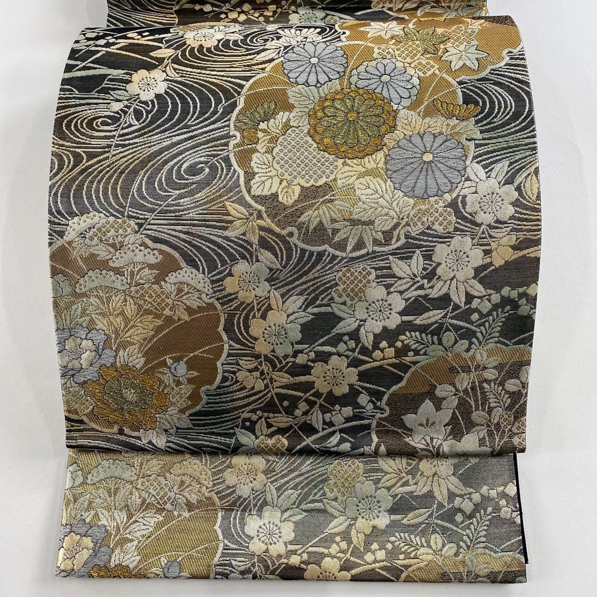 袋帯 秀品 琳派雪輪取文 流水 箔 唐織 黒灰 六通 正絹