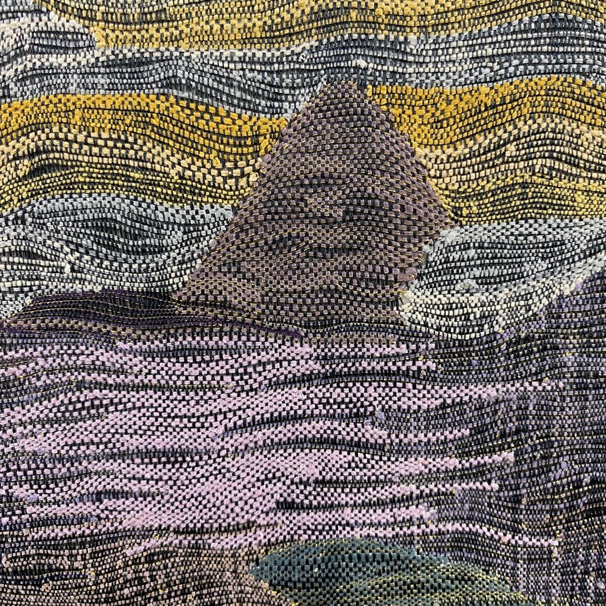 袋帯 秀品 波 幾何学模様 金糸 灰紫 お太鼓柄 正絹