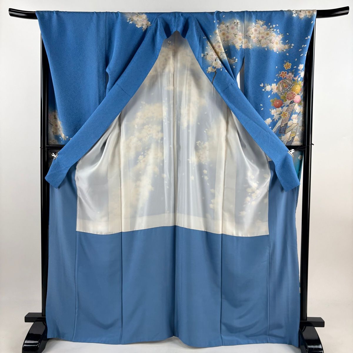  振袖 身丈168 cm 裄丈70 L 袷 手鞠 桜 銀通し 金糸 水色 正絹 振袖 着物