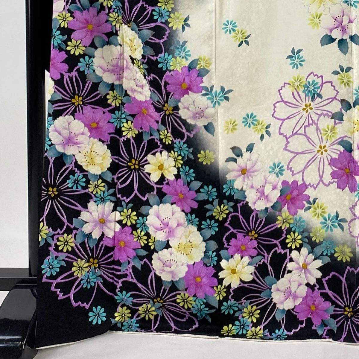 振袖 身丈170 cm 裄丈69 L 袷 草花 染め分け ぼかし 黒 正絹