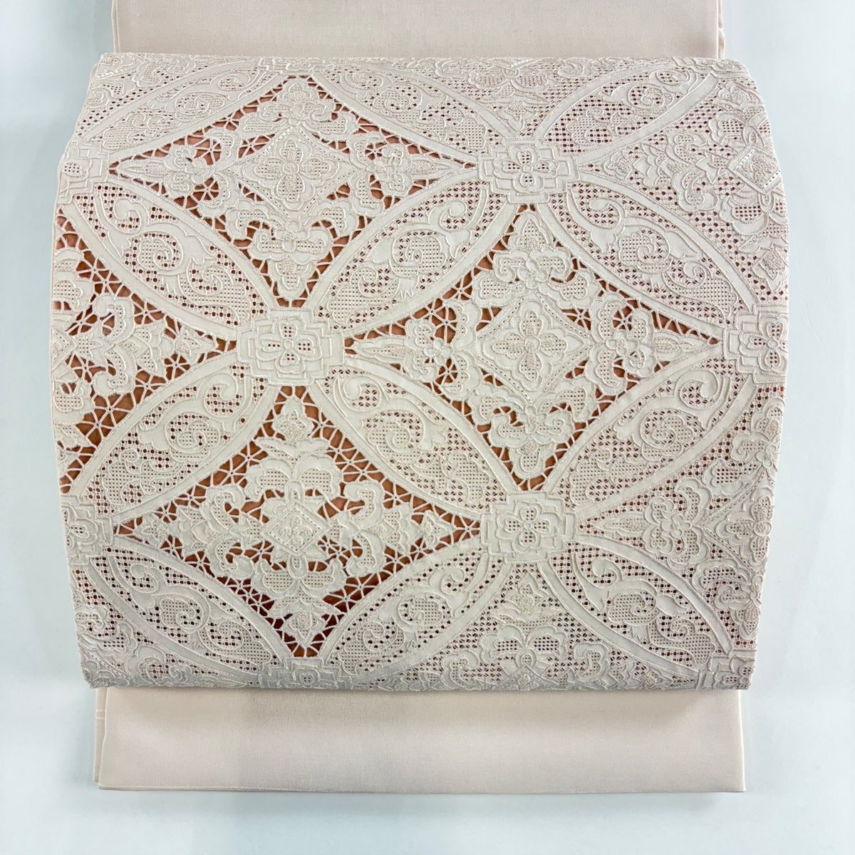 袋帯 関西仕立て 七宝華文 刺繍 薄ピンク お太鼓柄 正絹