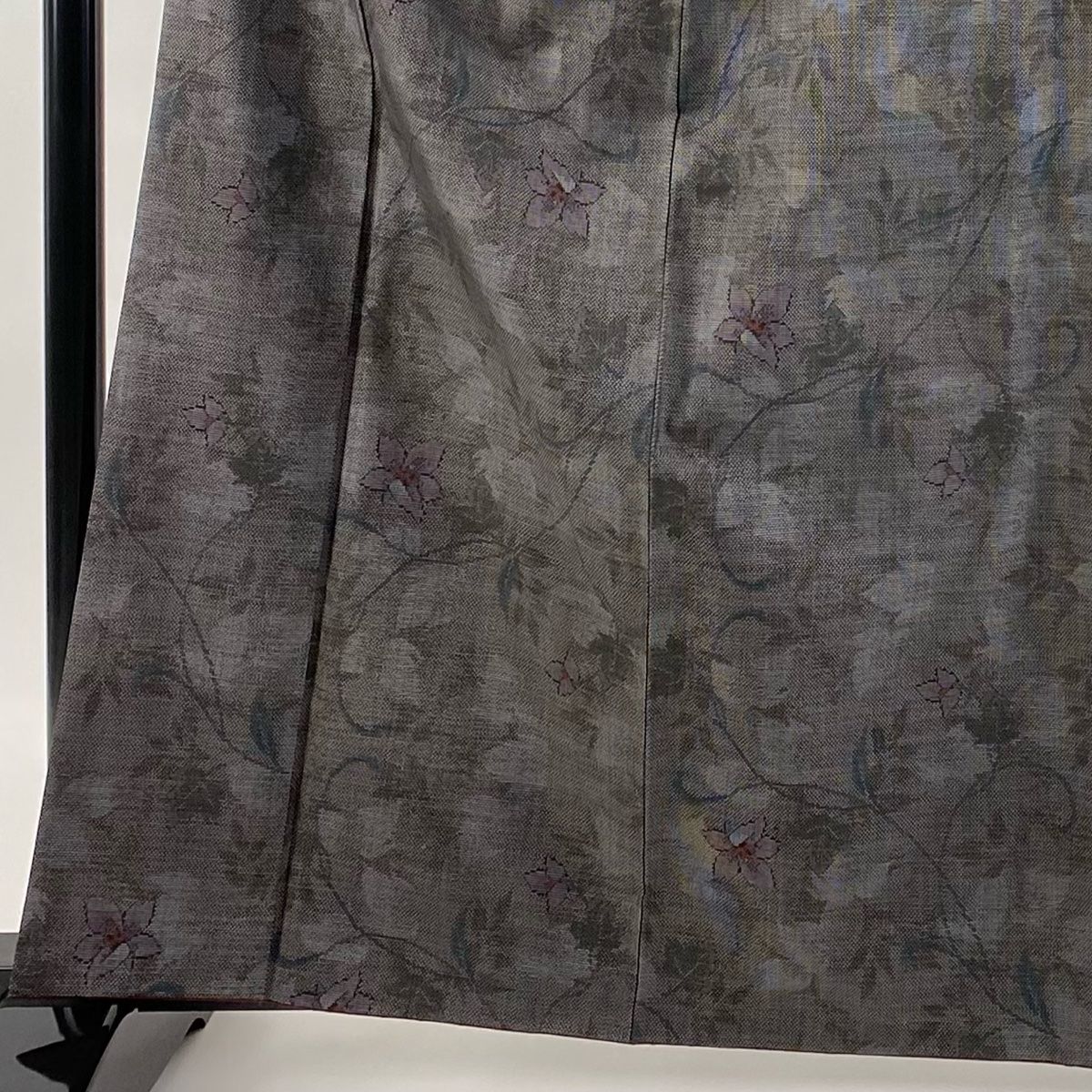 紬 身丈163 cm 裄丈62.5 S 袷 草花 灰茶 正絹 秀品