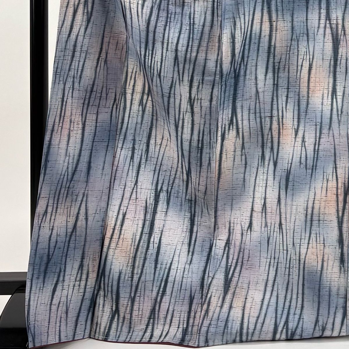 小紋 身丈172 cm 裄丈68 5 L 袷 紬地 幾何学 ぼかし 青灰色 正絹 秀品