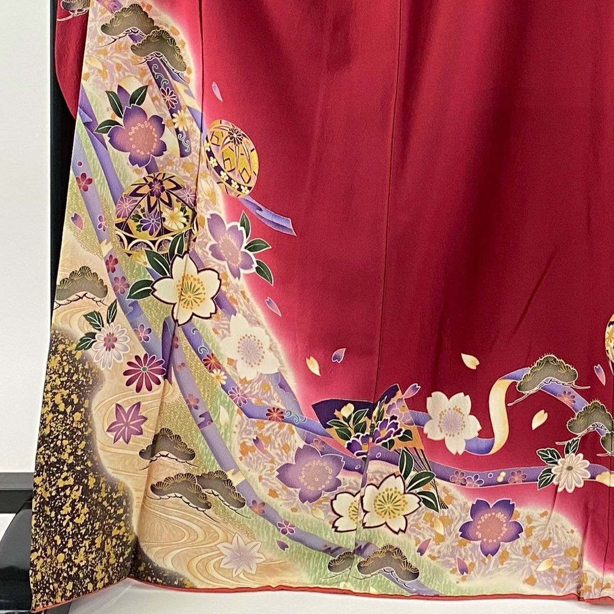 振袖 身丈169 cm 裄丈73 L 袷 桜 鞠 金彩 ぼかし 赤 正絹 秀品