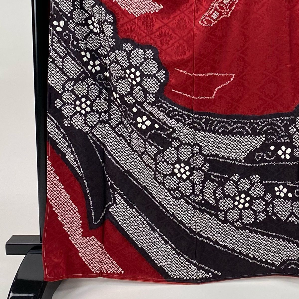 振袖 身丈165 5 cm 裄丈67 M 袷 菊 熨斗 絞り 赤 正絹 秀品