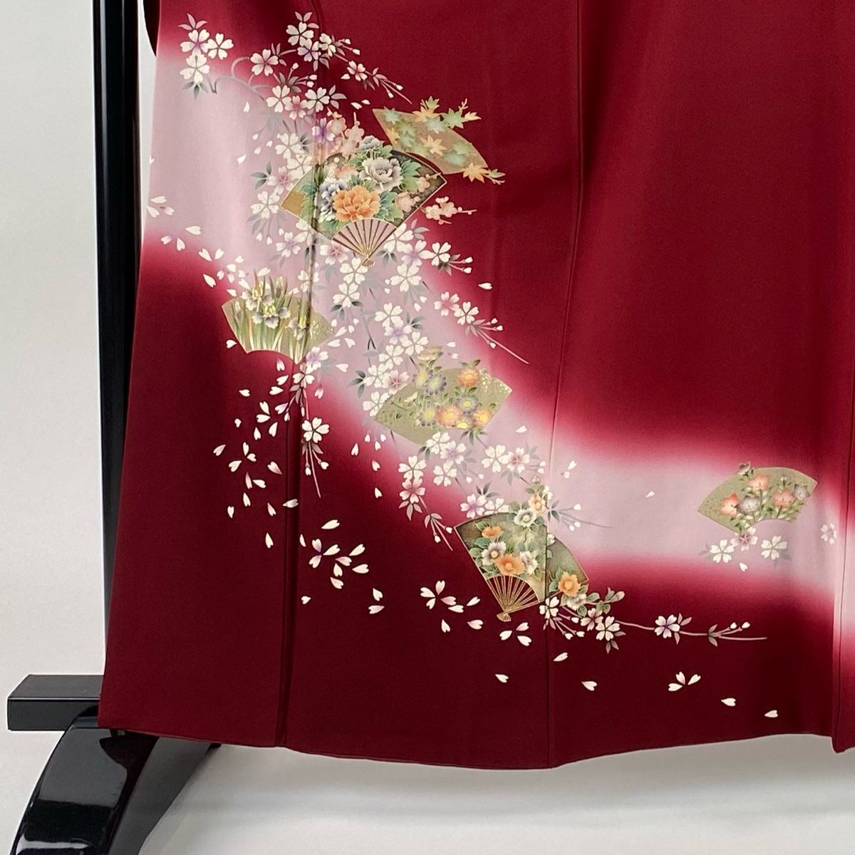 振袖 身丈162.5cm 裄丈66cm M 袷 落款 扇 枝垂れ桜 金彩 ぼかし 赤